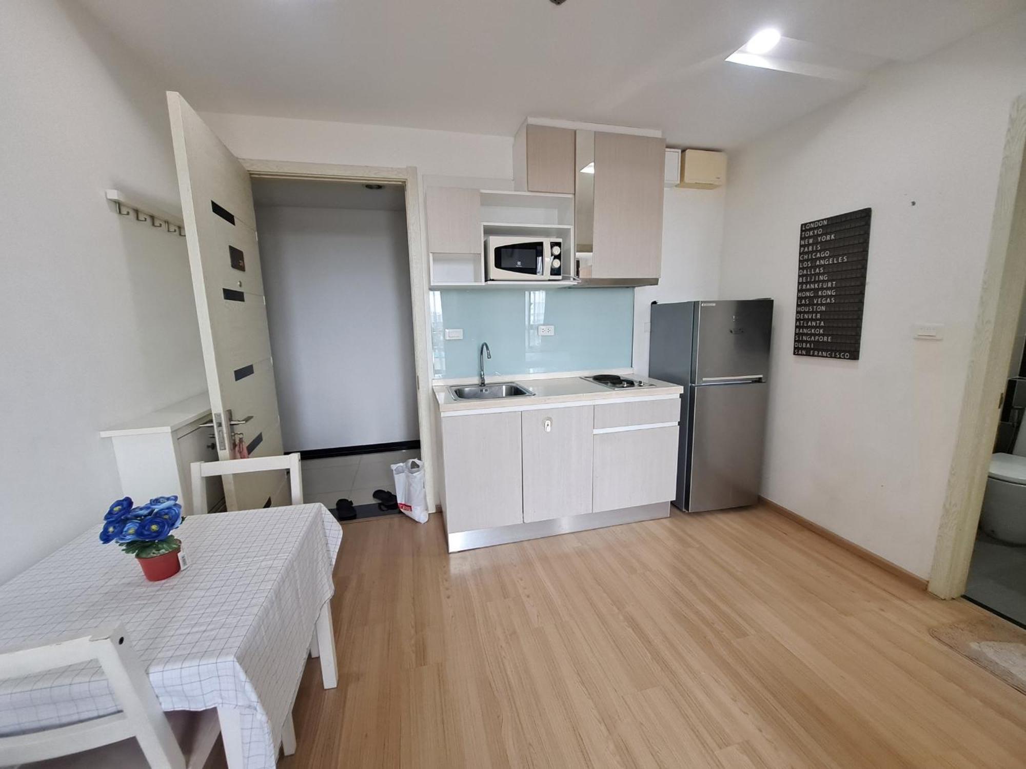 Condo In Bangkok With Swimming Pool Near Malls And Train Exterior foto